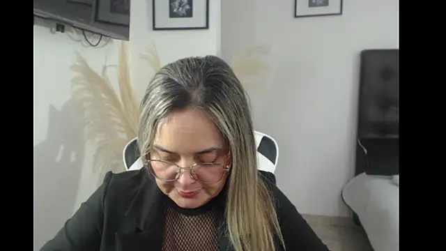 samy vsn online show from September 2025 07:38:01 PM