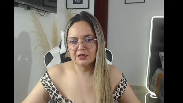 samy vsn online show from October 2025 08:07:02 PM