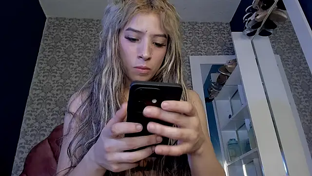 Samantha cp  online show from February 2025 03:20:01 PM