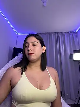 BellaNaye  online show from February 2025 11:04:02 PM