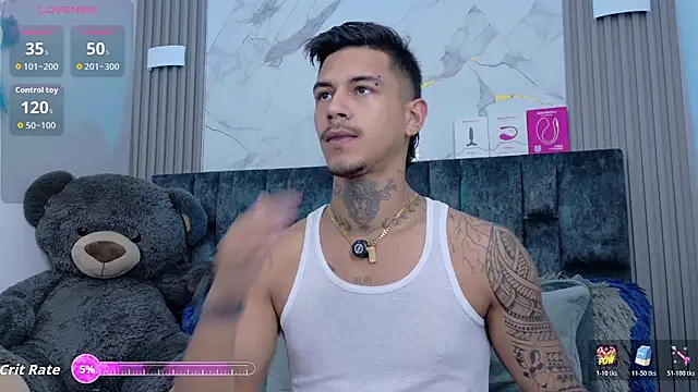 JAYCOB00 online show from February 2026 01:11:02 AM