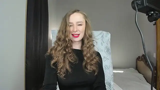 CharlotteWells online show from April 2026 02:44:02 PM