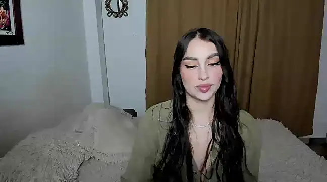 teseo and afroditha  online show from March 2025 04:32:01 AM