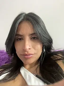 Snapshot of _elektrah chatting on June 2026 04:53:02 AM elektrah online show from June 2026 04:53:02 AM