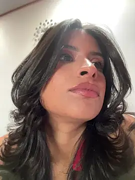 Snapshot of _elektrah chatting on July 2026 01:39:02 PM elektrah online show from July 2026 01:39:02 PM