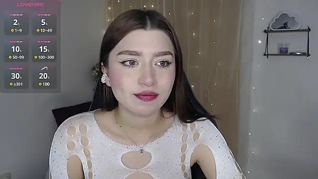 mily thomson b  online show from February 2025 11:58:02 PM