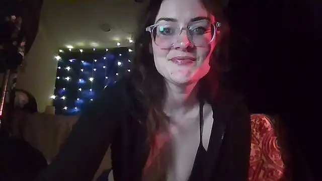 Snapshot of EyaDivine1 chatting on January 2026 05:20:01 AM EyaDivine1 online show from January 2026 05:20:01 AM