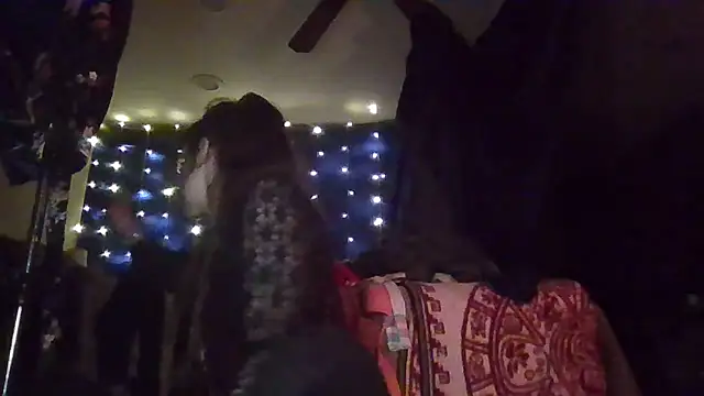 Snapshot of EyaDivine1 chatting on January 2026 04:17:02 AM EyaDivine1 online show from January 2026 04:17:02 AM