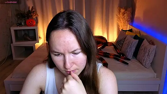 Little doll meow online show from October 2025 02:45:02 AM