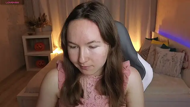 Little doll meow online show from November 2025 02:56:02 AM