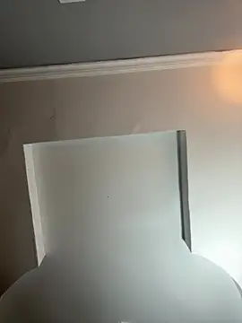 Snapshot of emiss_ chatting on March 2025 03:39:02 PM emiss online show from March 2025 03:39:02 PM