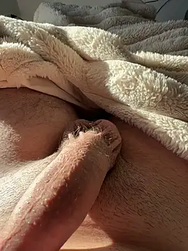 Snapshot of fuckitzer chatting on February 2026 03:37:02 PM fuckitzer online show from February 2026 03:37:02 PM