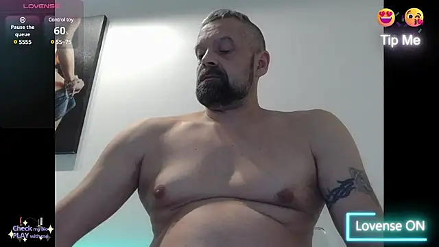 Snapshot of northman1977 chatting on December 2024 09:43:02 PM northman1977 online show from December 2024 09:43:02 PM