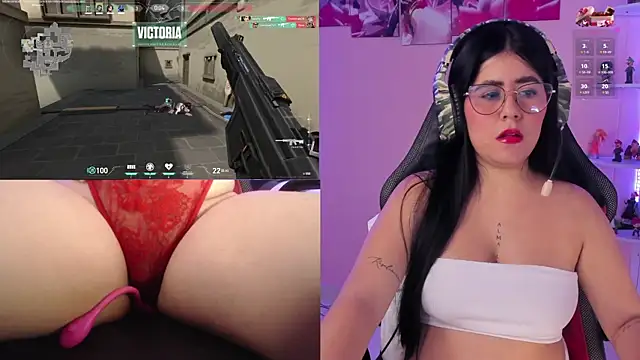 DanielaHang online show from December 2024 04:14:02 PM