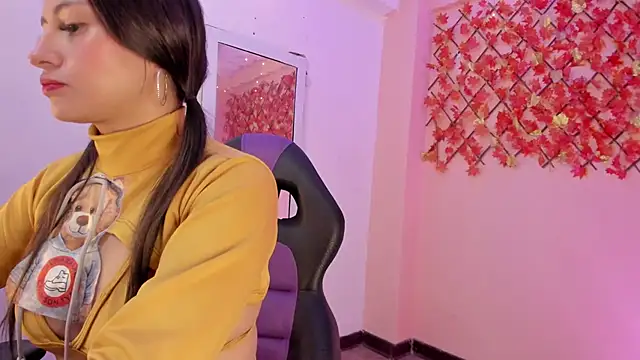 Sweet Candies online show from February 2025 03:00:02 AM