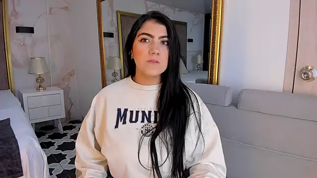 PaulinaDuarte online show from January 2025 11:20:02 AM