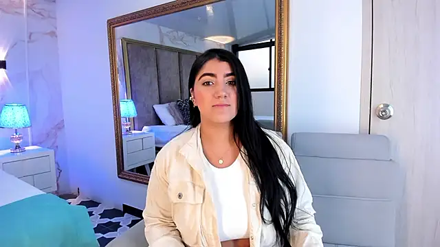 PaulinaDuarte online show from January 2025 12:17:02 PM