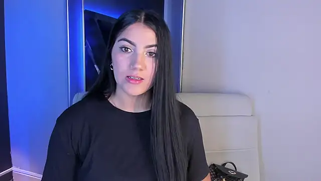 PaulinaDuarte online show from October 2025 07:03:02 PM