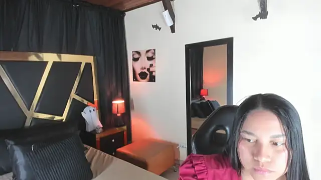 Snapshot of EmiliWilliams chatting on November 2025 09:50:02 PM EmiliWilliams online show from November 2025 09:50:02 PM