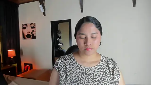 Snapshot of EmiliWilliams chatting on November 2025 10:21:01 PM EmiliWilliams online show from November 2025 10:21:01 PM