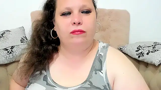 Snapshot of KarolineJoyy chatting on June 2026 07:09:02 PM KarolineJoyy online show from June 2026 07:09:02 PM