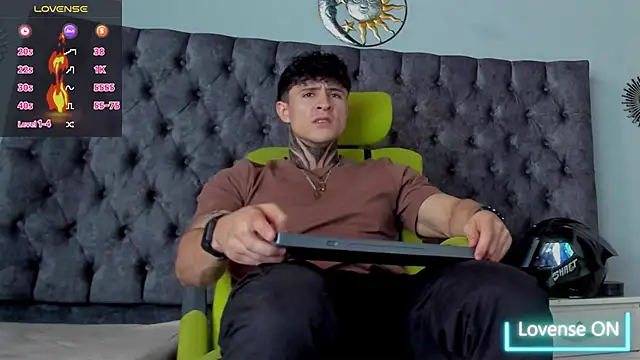 Jeins carter online show from December 2024 05:00:02 PM