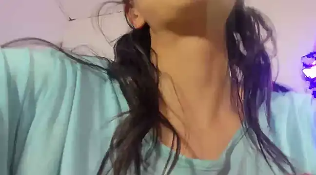 Snapshot of Emma-Wilson chatting on January 2025 07:03:01 PM Emma-Wilson online show from January 2025 07:03:01 PM