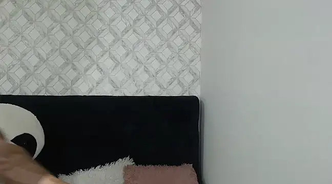 Snapshot of Emma-Wilson chatting on February 2025 04:46:02 AM Emma-Wilson online show from February 2025 04:46:02 AM