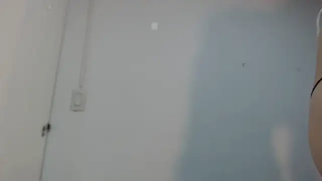 Snapshot of Emma-Wilson chatting on March 2025 12:06:02 AM Emma-Wilson online show from March 2025 12:06:02 AM