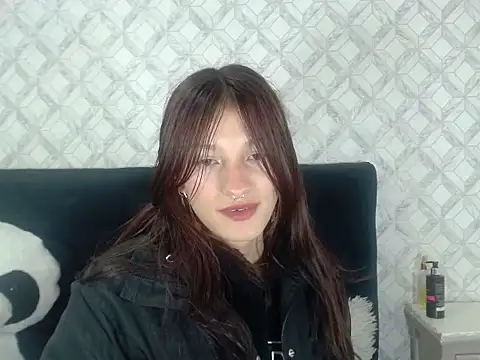 Snapshot of Emma-Wilson chatting on September 2025 03:19:01 AM Emma-Wilson online show from September 2025 03:19:01 AM