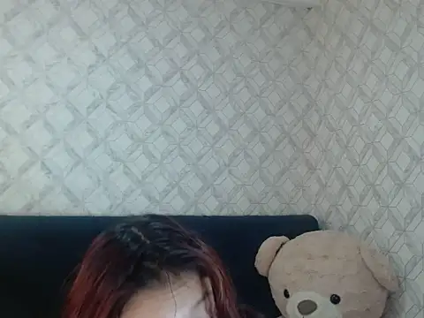 Snapshot of Emma-Wilson chatting on October 2025 04:26:01 AM Emma-Wilson online show from October 2025 04:26:01 AM