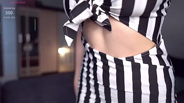 AliceHorngry online show from October 2025 08:21:02 PM