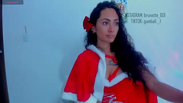 paula brunette online show from December 2024 03:38:02 AM