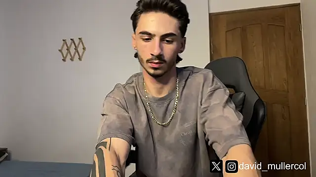 David Brown18 online show from February 2025 01:00:02 AM