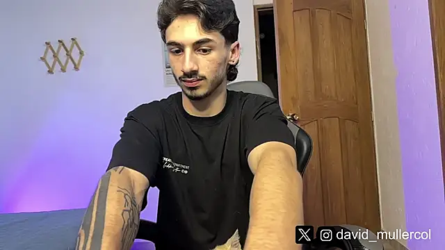 David Brown18 online show from February 2025 02:39:01 AM