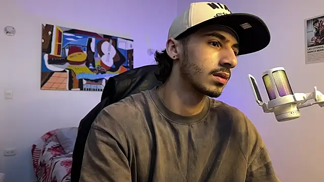 David Brown18 online show from March 2025 10:32:02 PM