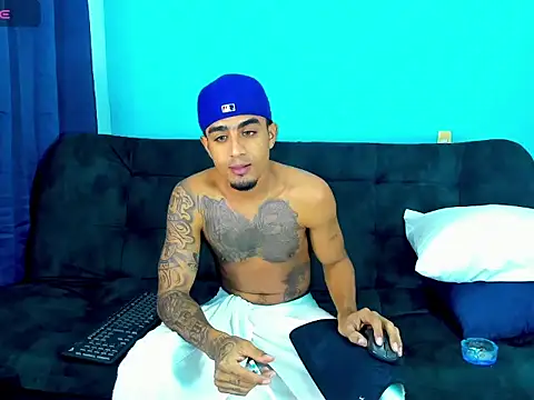 dominic brandd23 online show from September 2025 11:15:02 PM