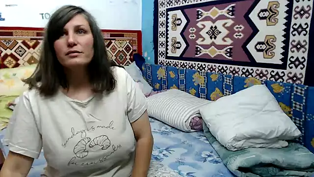 AdelineBlueEyes online show from October 2025 11:07:01 AM