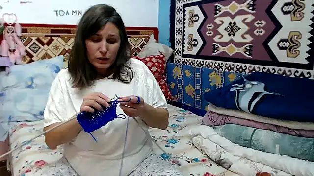 AdelineBlueEyes online show from November 2025 12:15:02 PM