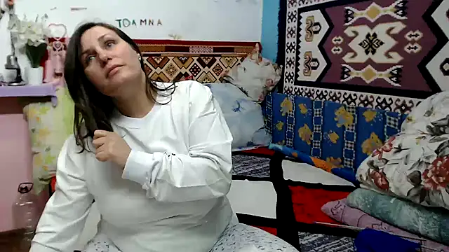 AdelineBlueEyes online show from November 2025 11:20:01 AM