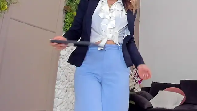 Deliciouslips online show from March 2025 06:31:01 PM