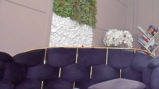 Deliciouslips online show from March 2026 06:36:01 PM