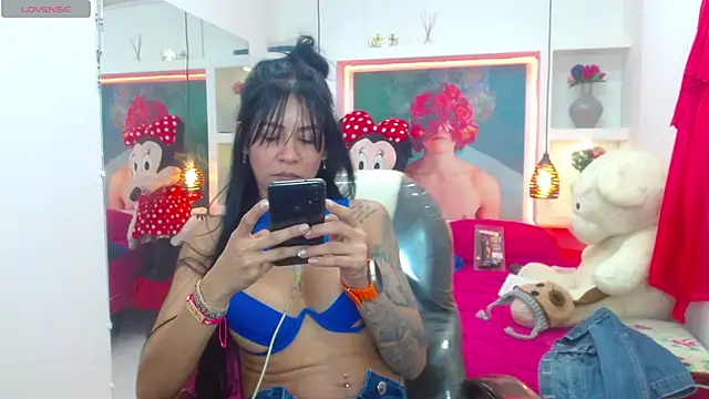 lorenapinto online show from February 2025 12:14:01 AM