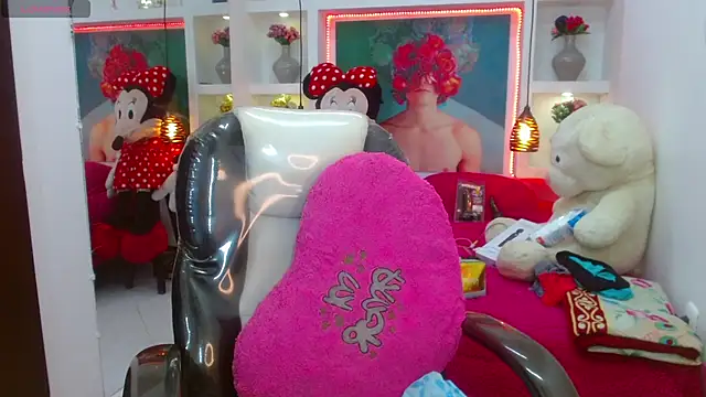 lorenapinto online show from February 2025 09:57:01 PM