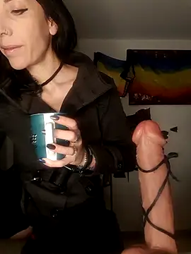 freyamoret online show from November 2025 04:24:02 AM