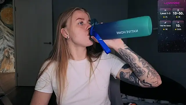 candy maggie online show from September 2025 07:42:01 AM