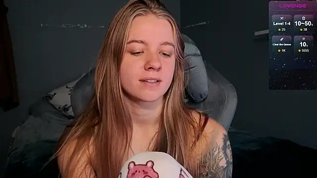 candy maggie online show from October 2025 09:32:02 AM