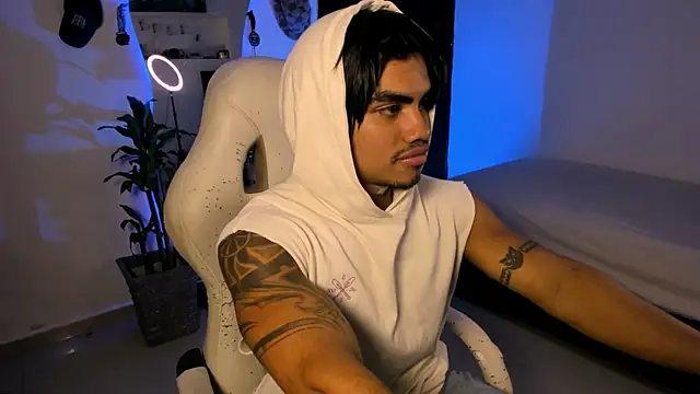 Young laroi online show from December 2024 06:53:01 AM