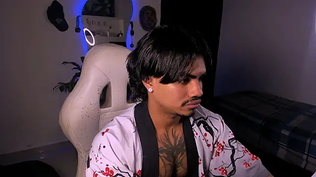 Young laroi online show from December 2024 10:12:01 PM