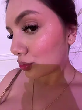 Snapshot of EmilyS__ chatting on February 2025 12:36:02 AM EmilyS online show from February 2025 12:36:02 AM